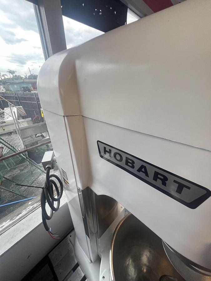 Used Hobart 20 Quart Commercial Planetary Mixer – Heavy Duty Bakery & Restaurant Mixer