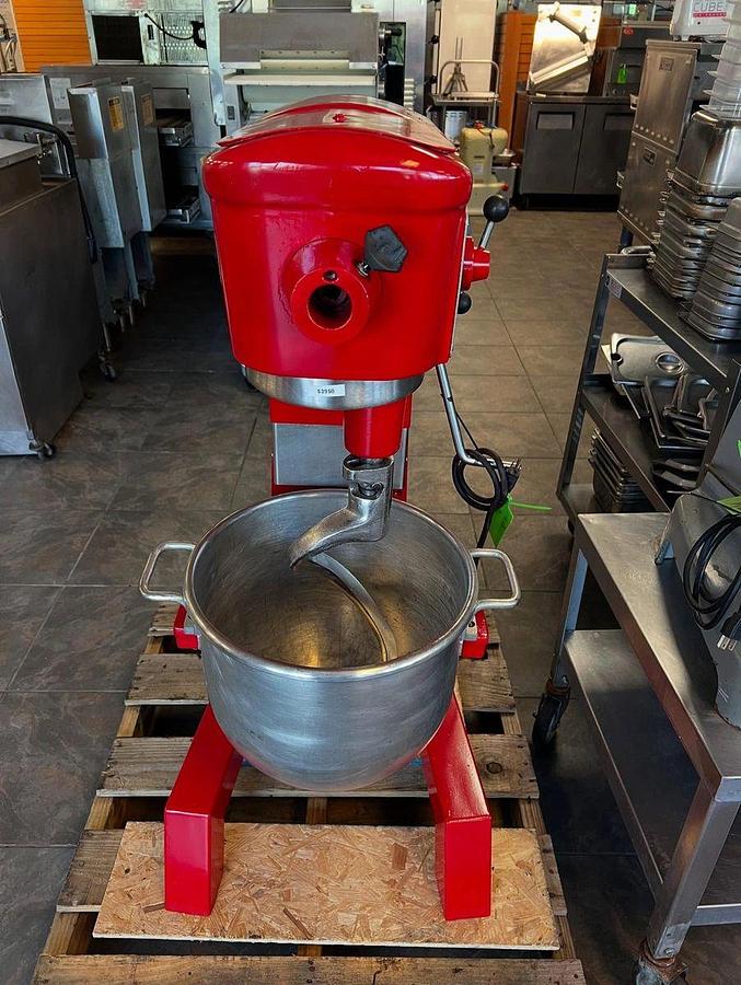 Used Hobart D-300 30 Qt Bakery Dough Mixer w/ Bowl, Hook Volts 115 Phase 1 HP 1/2Hobart D-300 30 Qt Bakery Dough Mixer w/ Bowl, Hook Volts 115 Phase 1 HP 1/2