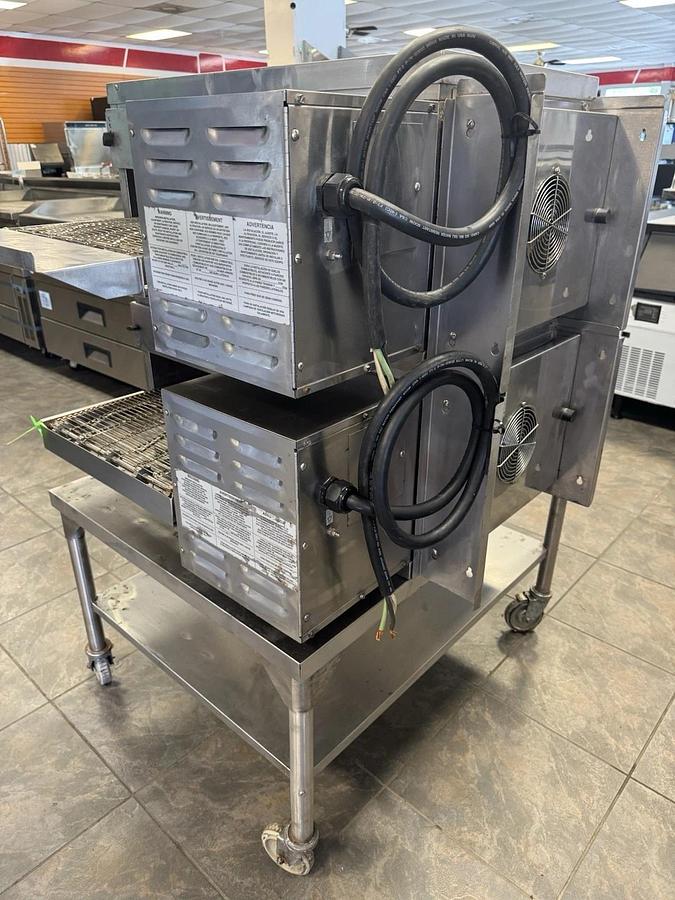 Used Blodgett Model MT1820E Electric Double Stack Conveyor Oven 208v 1 Phase 18” Belt