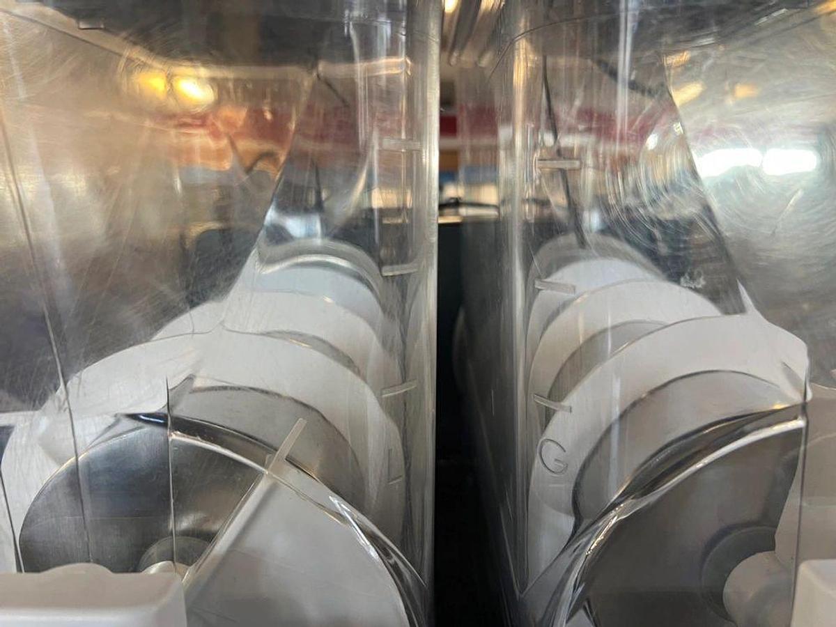 Used Bunn 58000.0120 Ultra NX Black Double 3 Gallon Slushy Machine - 120VBunn 58000.0120 Ultra NX Black Double 3 Gallon Slushy Machine - 120V