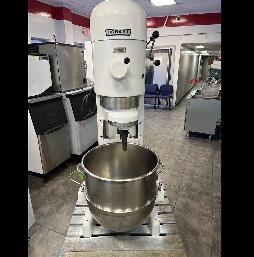 Refurbished Hobart (V-1401) 140 Quart 4 Speed Bakery Dough Food Mixer With S/S Bowl & Hook