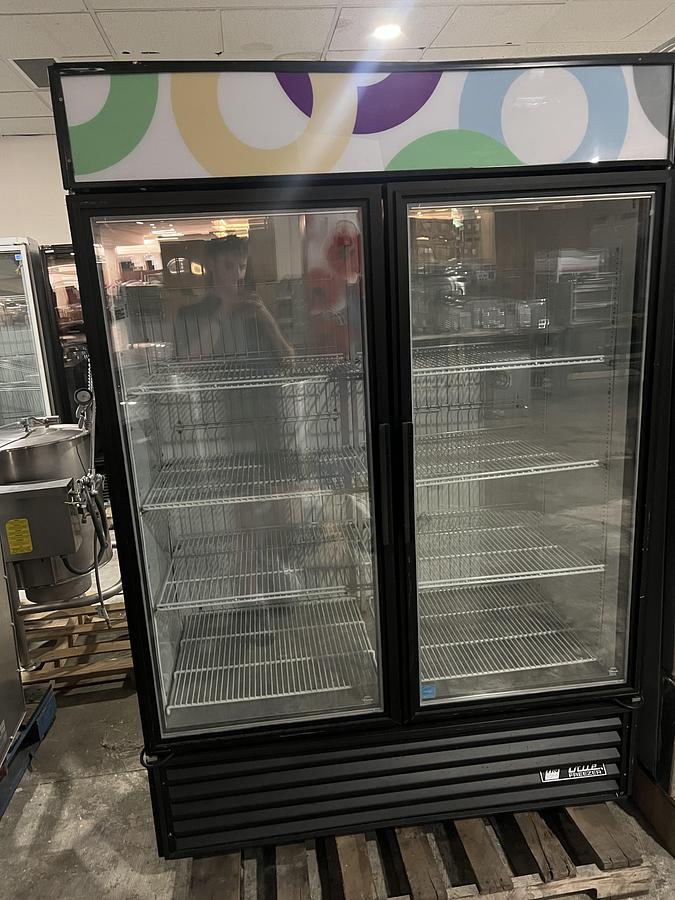 Refurbished TRUE 2 Door Glass Door Commercial Freezer Merchandiser Reach-In Display