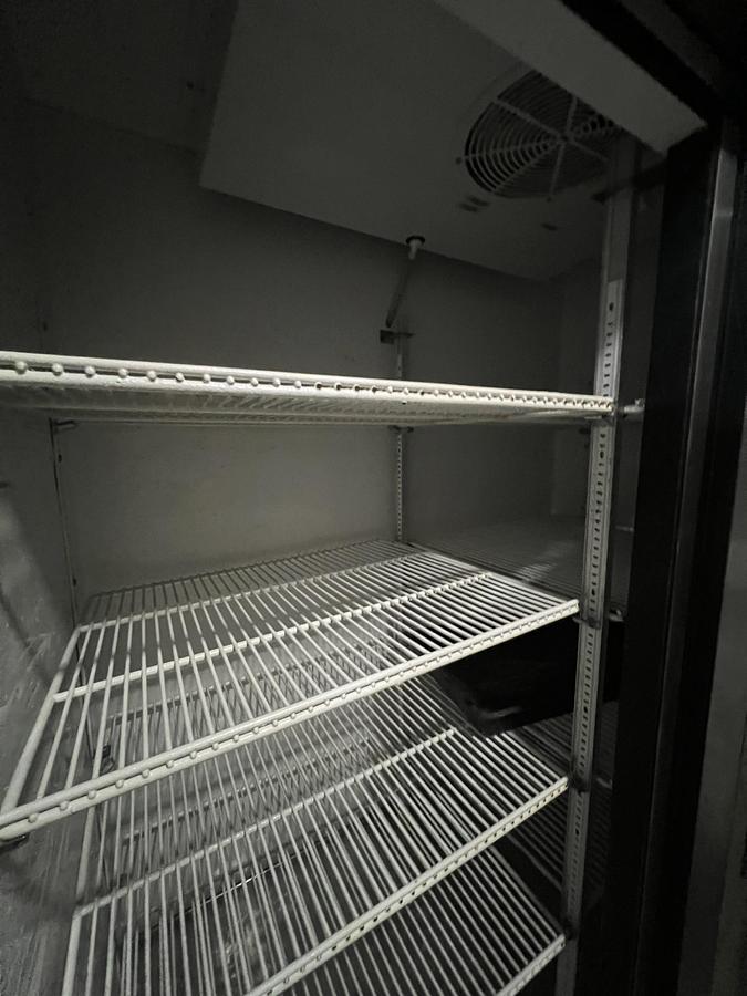 Refurbished TRUE 2 Door Commercial Reach-In Refrigerator Stainless Steel Upright Cooler