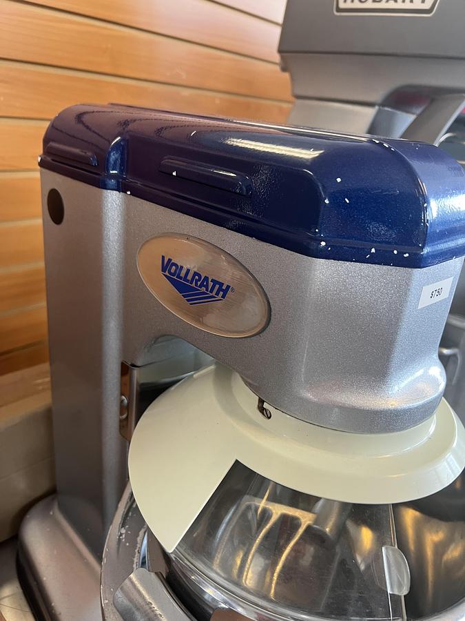 Used Vollrath MIX1007 7 Qt Commercial Countertop Mixer w/ Bowl & Attachments