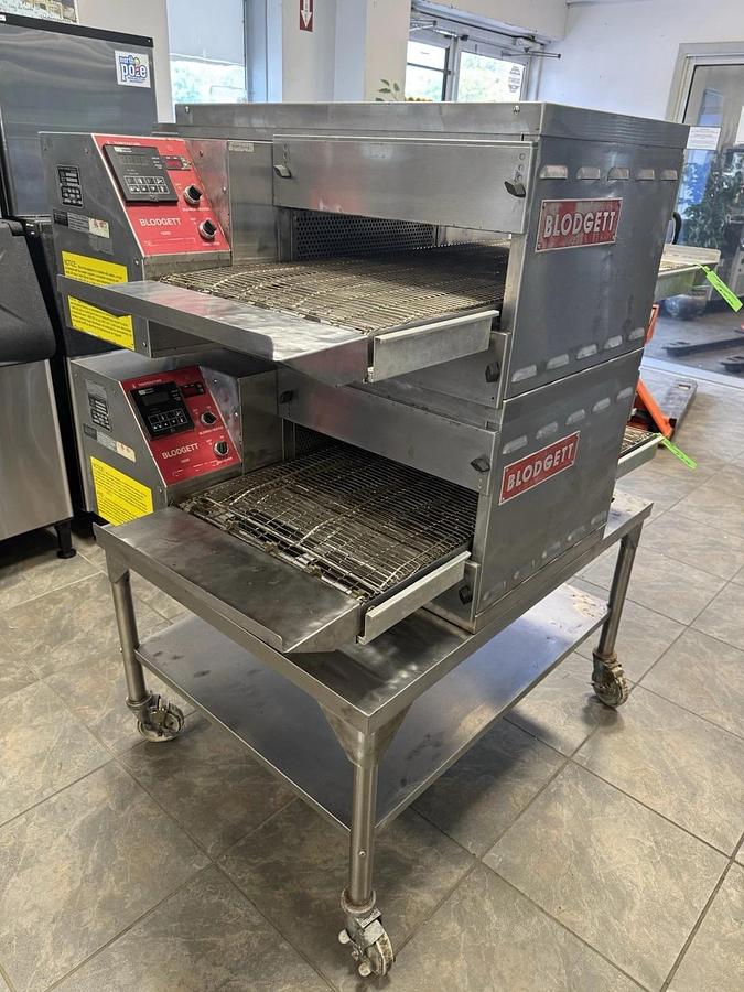 Used Blodgett Model MT1820E Electric Double Stack Conveyor Oven 208v 1 Phase 18” Belt