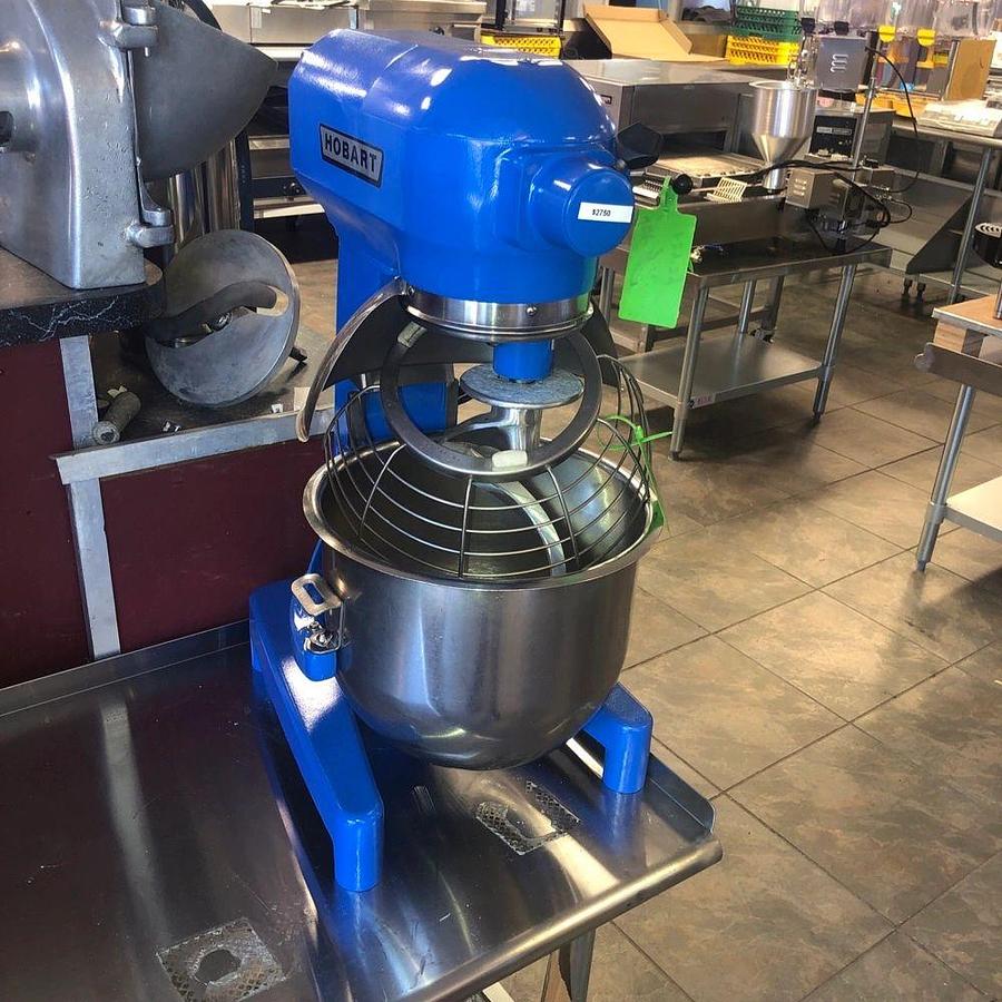 Used HOBART A 200 20 QT Mixer Includes Guard, Bowl & Pattle Hook & Whip 115VHOBART A 200 20 QT Mixer Includes Guard, Bowl & Pattle Hook & Whip 115V