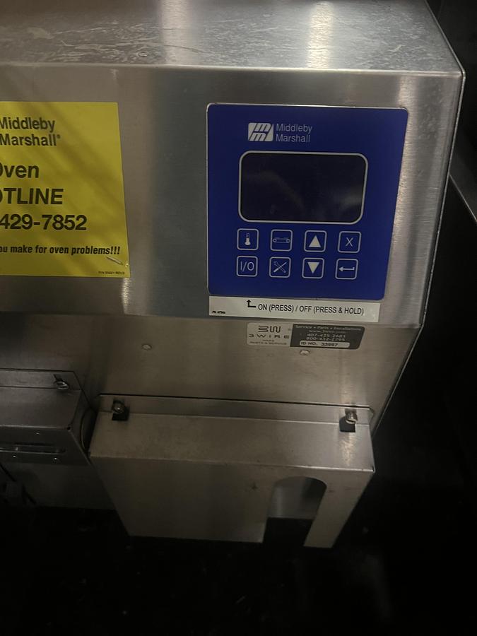 Used Middleby Marshall WOW! Oven 2 Gas-Fired Conveyor Oven – Tested & Working