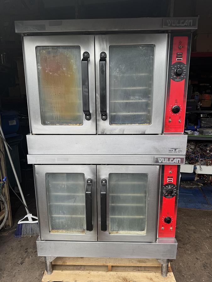 Refurbished Vulcan VC4GD-11D150K Double Stack Gas Convection Oven
