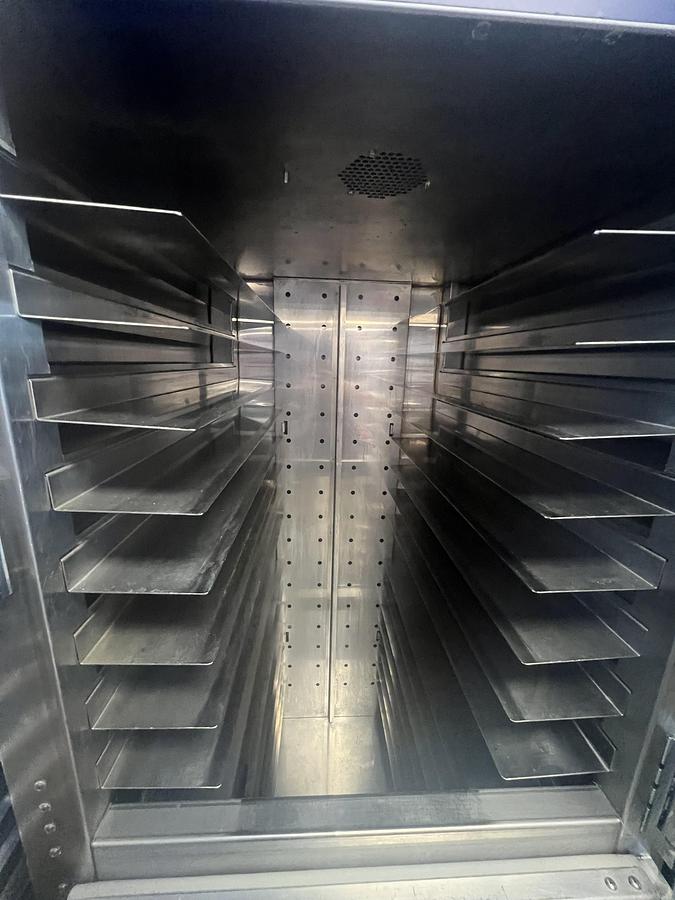 Refurbished Henny Penny HC900 Heated Holding Mobile Cabinet – Glass Door Hot Food Holding Cabinet – Tested & Working