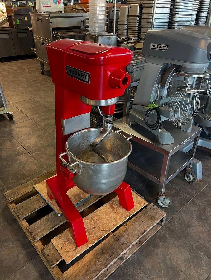Used Hobart D-300 30 Qt Bakery Dough Mixer w/ Bowl, Hook Volts 115 Phase 1 HP 1/2Hobart D-300 30 Qt Bakery Dough Mixer w/ Bowl, Hook Volts 115 Phase 1 HP 1/2