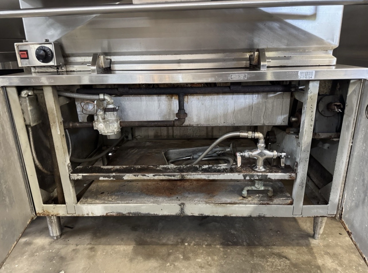 Refurbished VULCAN VGS40 40 GALLON NATURAL GAS TILT SKILLET / BRAISING PAN – 100,000 BTU
