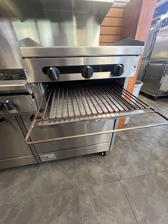 Used Commercial 6 Burner Range with 24" Griddle & Dual Standard Ovens – Natural Gas – Stainless Steel