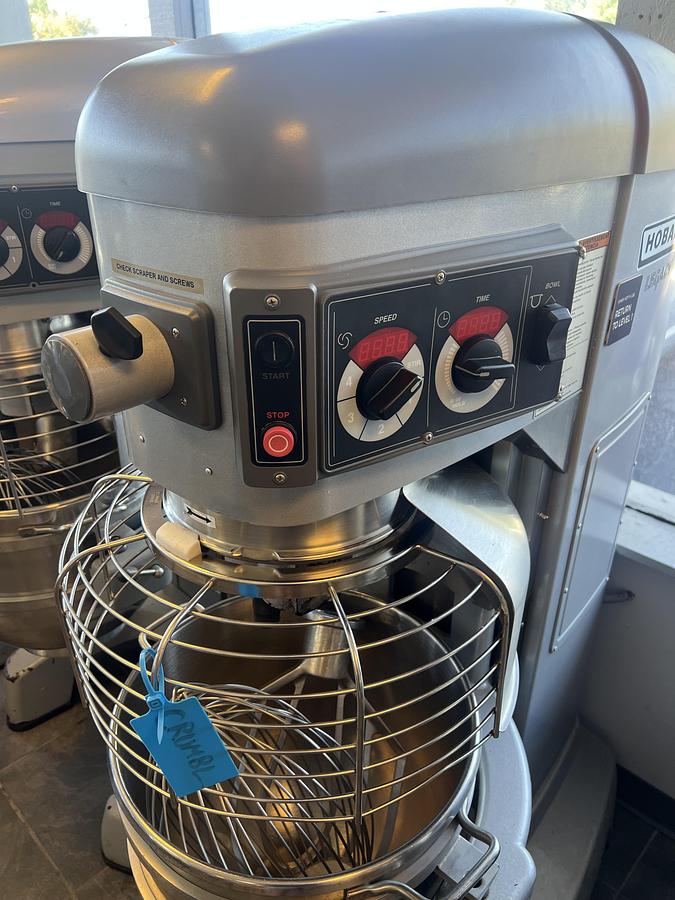 Refurbished Hobart 60 Qt Commercial Planetary Mixer w/ Bowl & Whip Heavy Duty Bakery Mixer