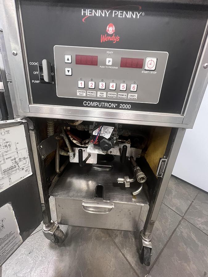 Used Henny Penny Computron 2000 Pressure Fryer – Commercial Chicken Fryer – Tested Working