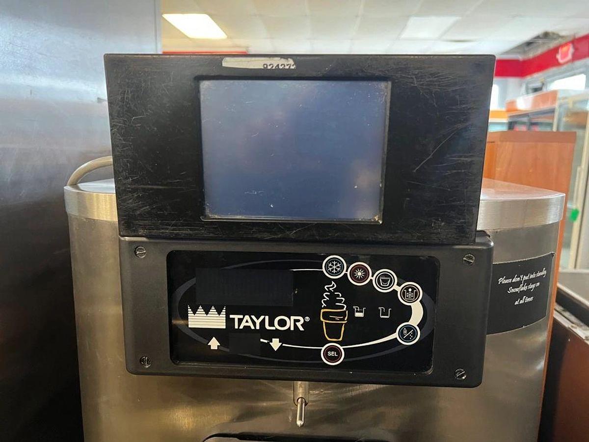 Used 2015 Taylor C708 1 Flav Machine, 208-230v 1 Phase -Water Cooled-Complete-Working2015 Taylor C708 1 Flav Machine, 208-230v 1 Phase -Water Cooled-Complete-Working