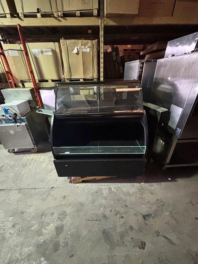 Used Structural Concepts Encore Refrigerated Dual-Temp Bakery Case Model HOU4852RStructural Concepts Encore Refrigerated Dual-Temp Bakery Case Model HOU4852R