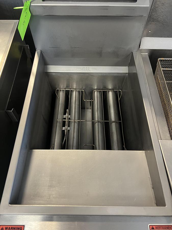 Used Vulcan Commercial Gas Fryer – Stainless Steel Floor Model