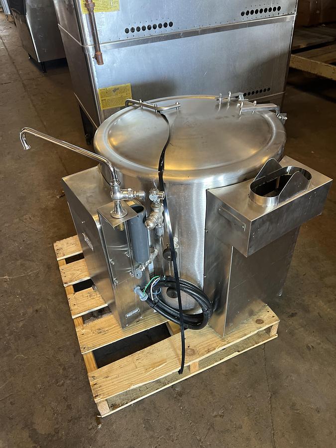 Refurbished Groen 25 Gallon Stationary Natural Gas Steam Jacketed Kettle Commercial