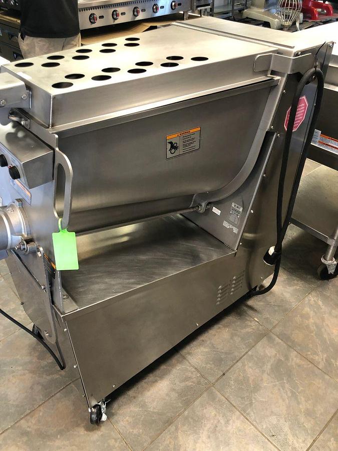Used Used: Hobart MG1532 150 Lb Capacity Mixer / Grinder 208V 3 PhaseUsed: Hobart MG1532 150 Lb Capacity Mixer / Grinder 208V 3 Phase