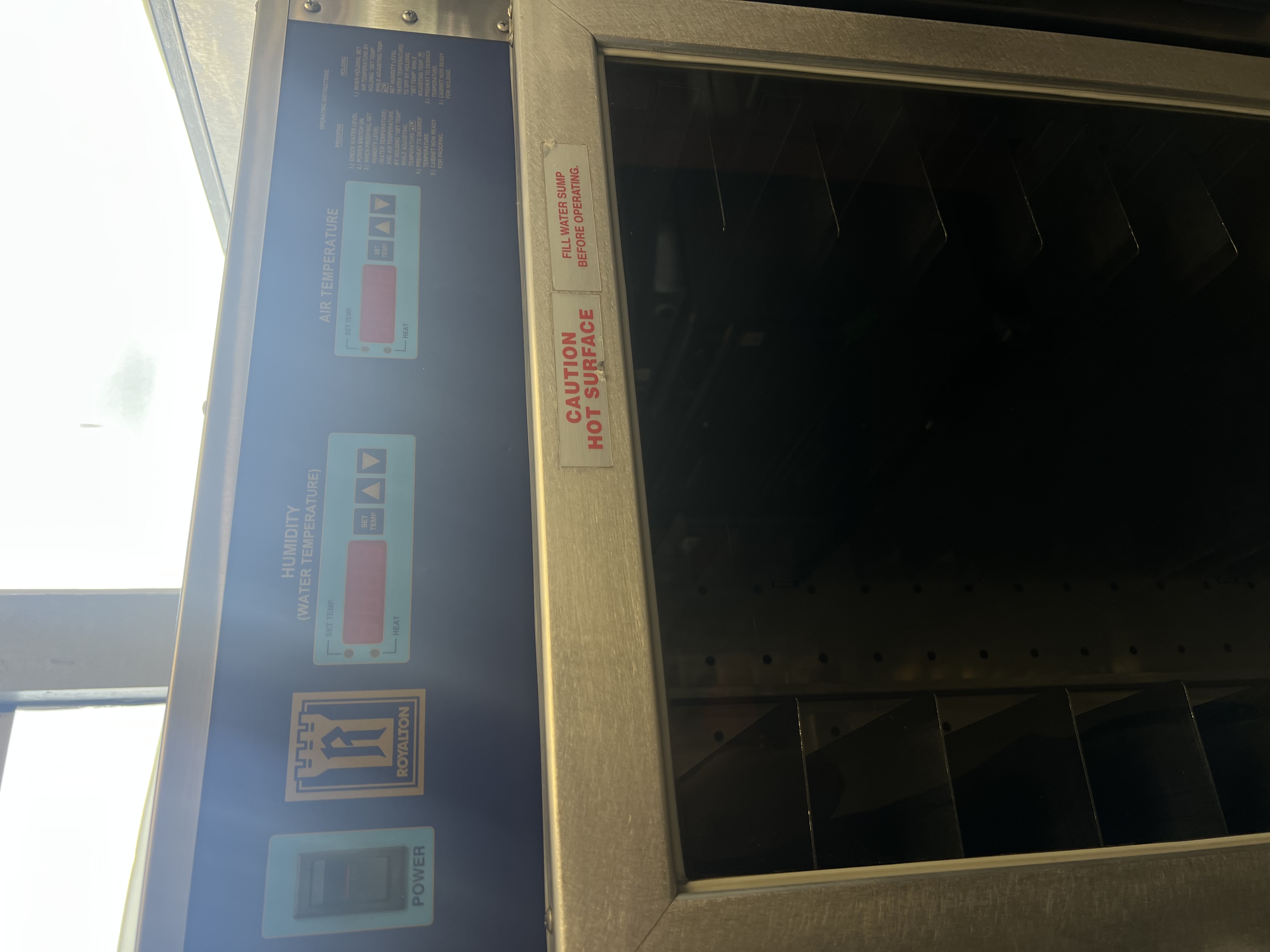 Refurbished Henny Penny HC900 Heated Holding Mobile Cabinet – Glass Door Hot Food Holding Cabinet – Tested & Working