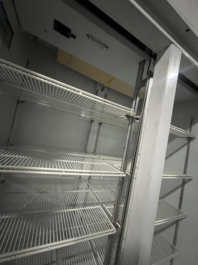 Refurbished Beverage-Air 2 Door Glass Merchandiser Commercial Refrigerator Reach-In Cooler