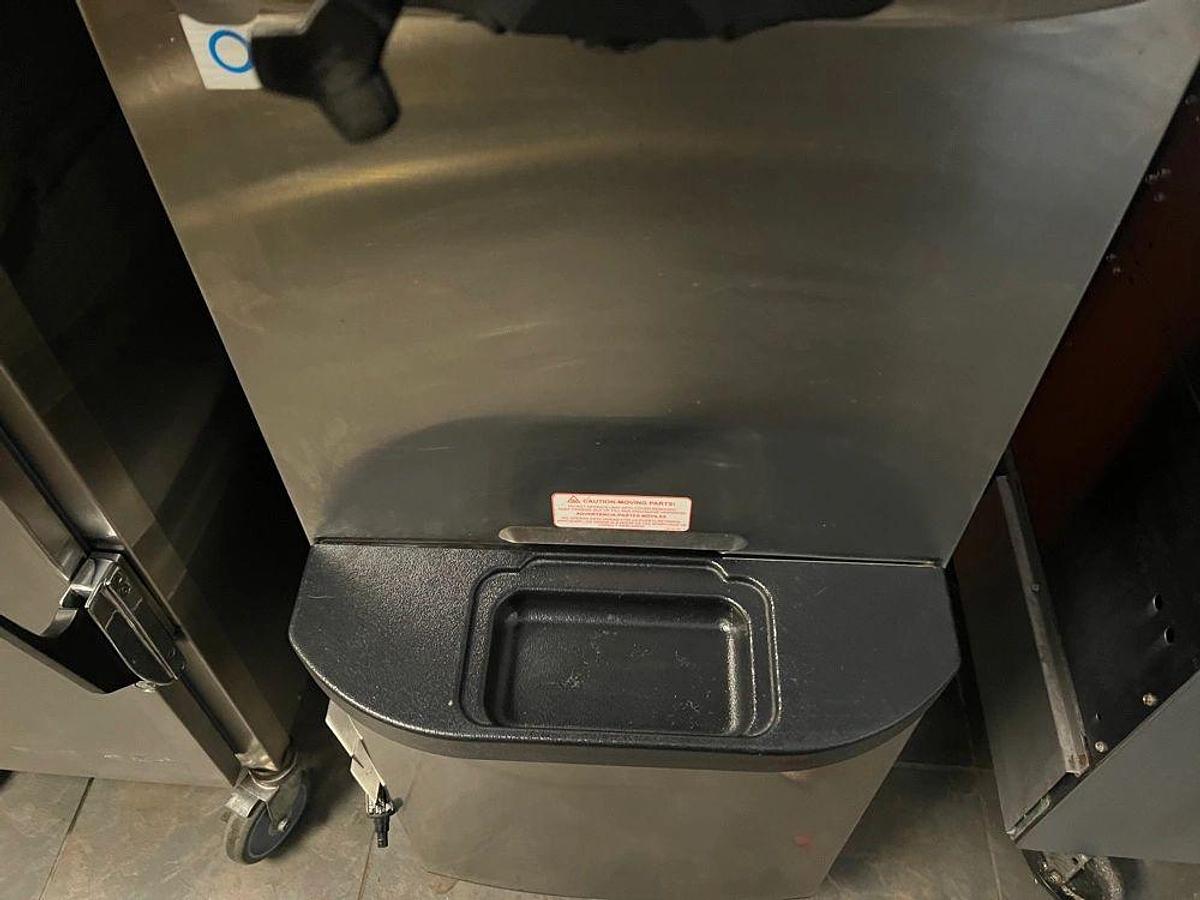 Used 2015 Taylor C708 1 Flav Machine, 208-230v 1 Phase -Water Cooled-Complete-Working2015 Taylor C708 1 Flav Machine, 208-230v 1 Phase -Water Cooled-Complete-Working