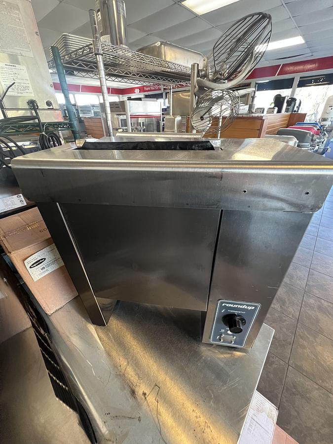 Used Roundup Commercial Countertop Vertical Toaster – Heavy Duty Stainless Steel
