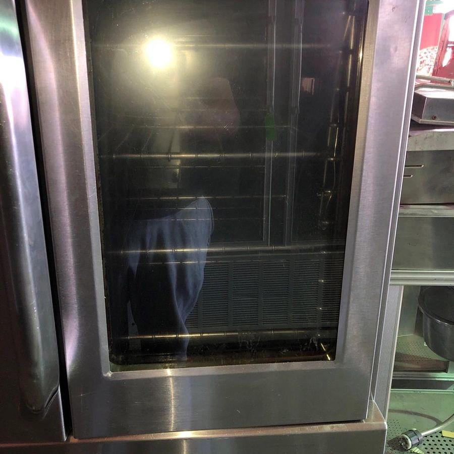 Used Royal Range RECO-1 Electric Convection Oven - Full SizeRoyal Range RECO-1 Electric Convection Oven - Full Size