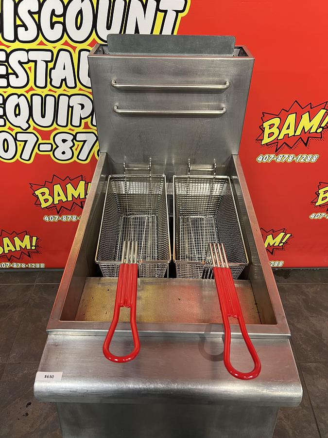 Used SOLID STATE 40 LB COMMERCIAL GAS DEEP FRYER