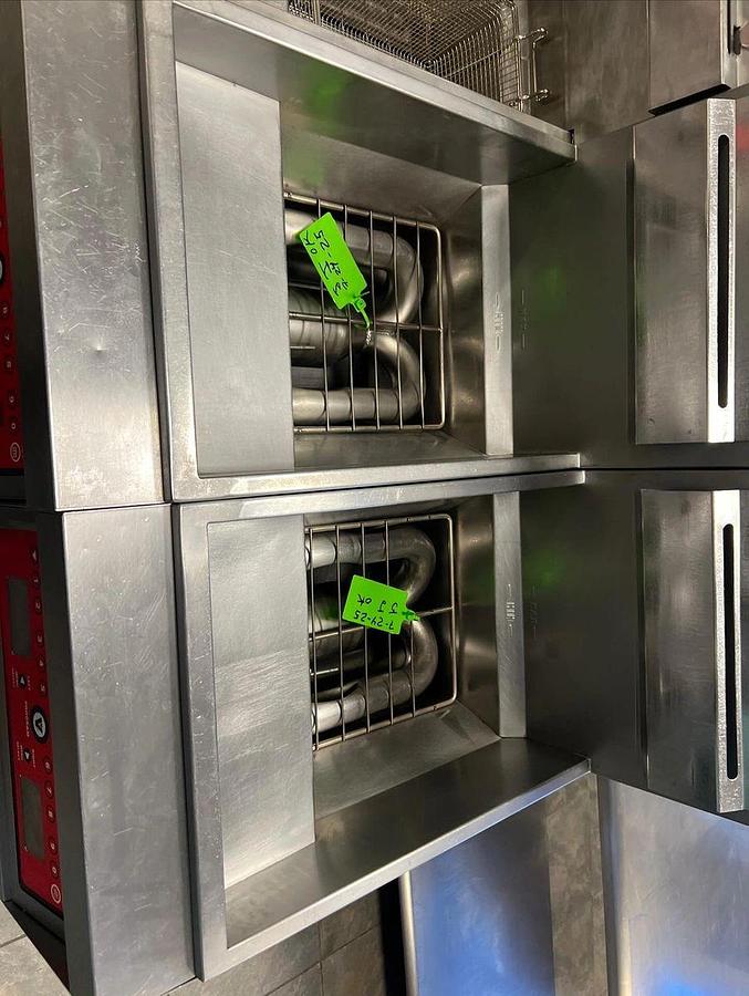 Used Vulcan Model 1 TR45C Natural Gas 2 Bay 50 Lbs Digital Deep Fryers W/ Oil FilterVulcan Model 1 TR45C Natural Gas 2 Bay 50 Lbs Digital Deep Fryers W/ Oil Filter