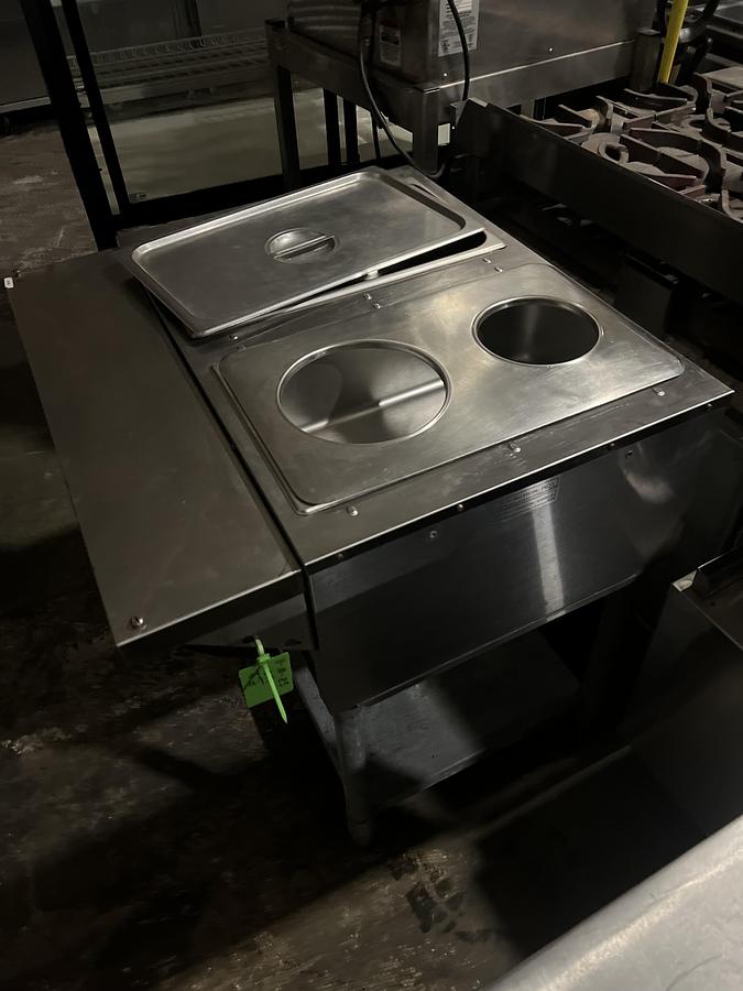 Refurbished Eagle Group Stainless Steel Commercial Steam Table Food Warmer w/ Undershelf