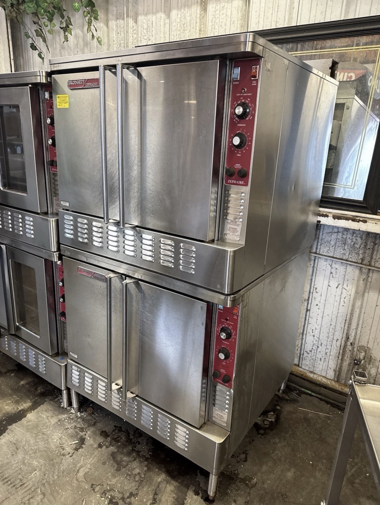 Refurbished BLODGETT ZEPHAIRE-100-G DOUBLE STACK ELECTRIC CONVECTION OVEN – 208V