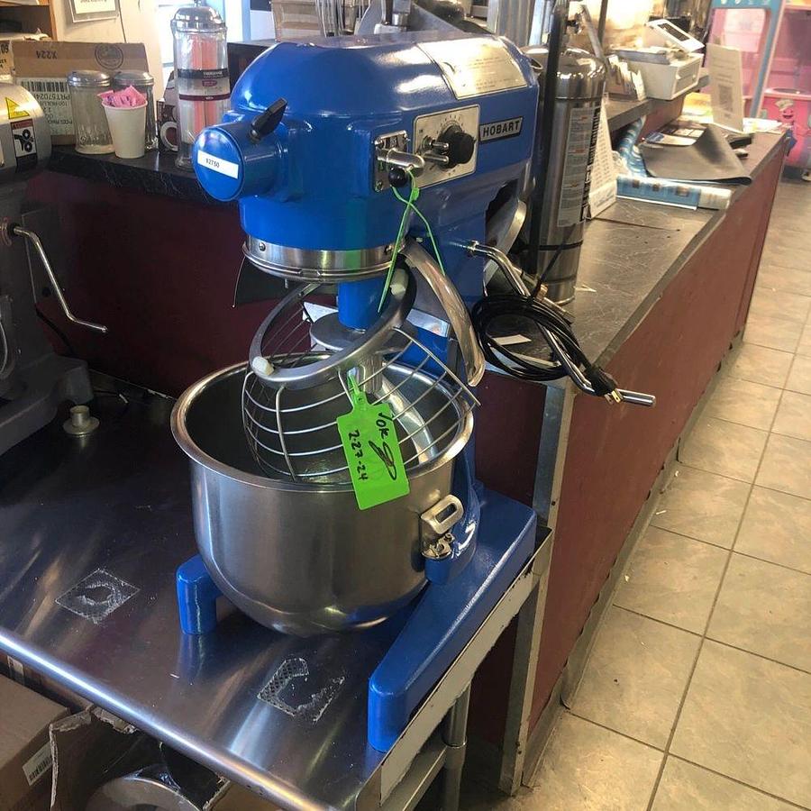 Used HOBART A 200 20 QT Mixer Includes Guard, Bowl & Pattle Hook & Whip 115VHOBART A 200 20 QT Mixer Includes Guard, Bowl & Pattle Hook & Whip 115V