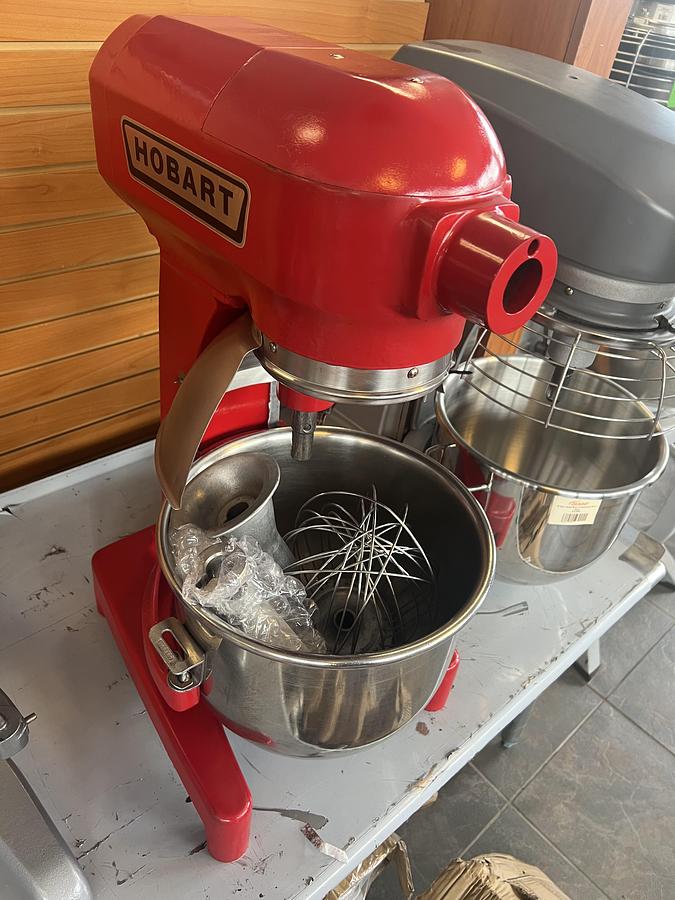 Refurbished Hobart A200 20 Qt Commercial Planetary Mixer w/ Bowl Whip & Dough Hook