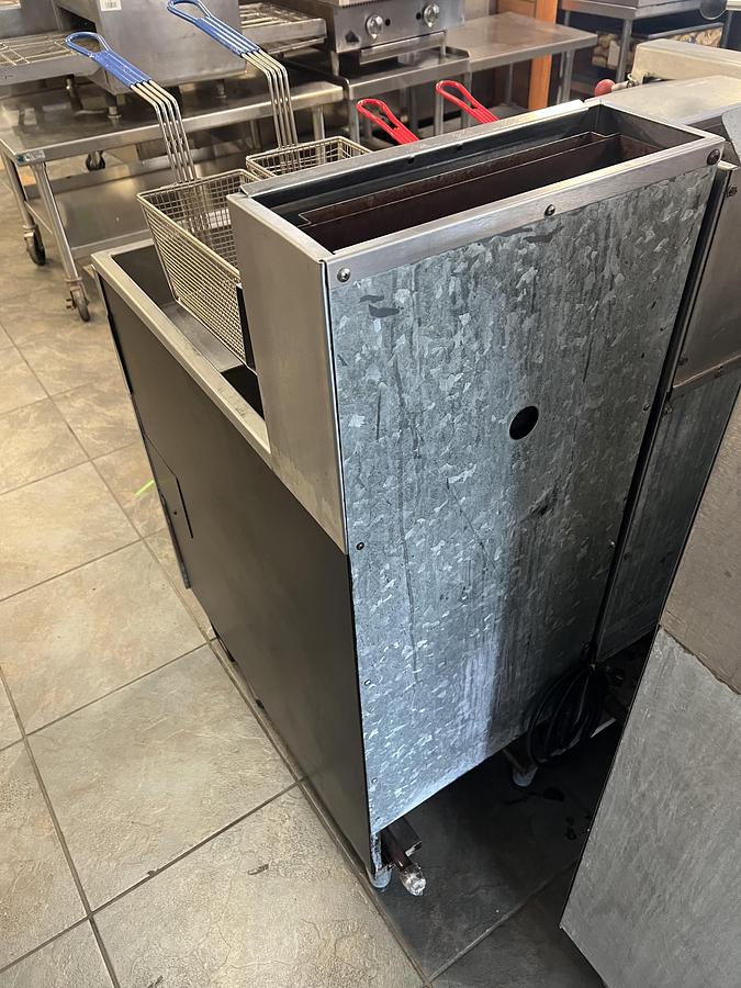 Refurbished DEAN Commercial Natural Gas Deep Fryer