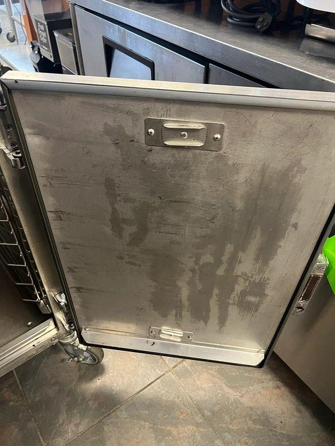 Used Alto-Shaam 1000-TH-II Half Height Stackable Cook and Hold Oven with Simple Controls - 120VAlto-Shaam 1000-TH-II Half Height Stackable Cook and Hold Oven with Simple Controls - 120V