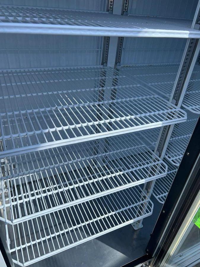 Used Turbo Air TGF-72SD-N 78” Three Section Display Freezer w/ Swing Doors - Bottom Mount Compressor, White, 115vTurbo Air TGF-72SD-N 78” Three Section Display Freezer w/ Swing Doors - Bottom Mount Compressor, White, 115v