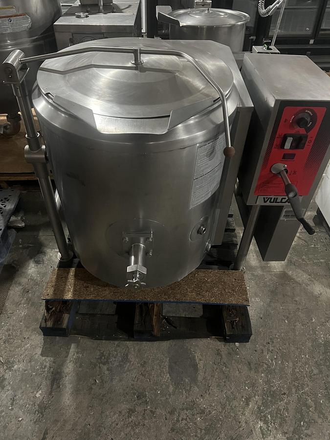 Refurbished Vulcan K-40-GLT 40 Gallon Gas Tilting Steam Jacketed Kettle Commercial Kitchen