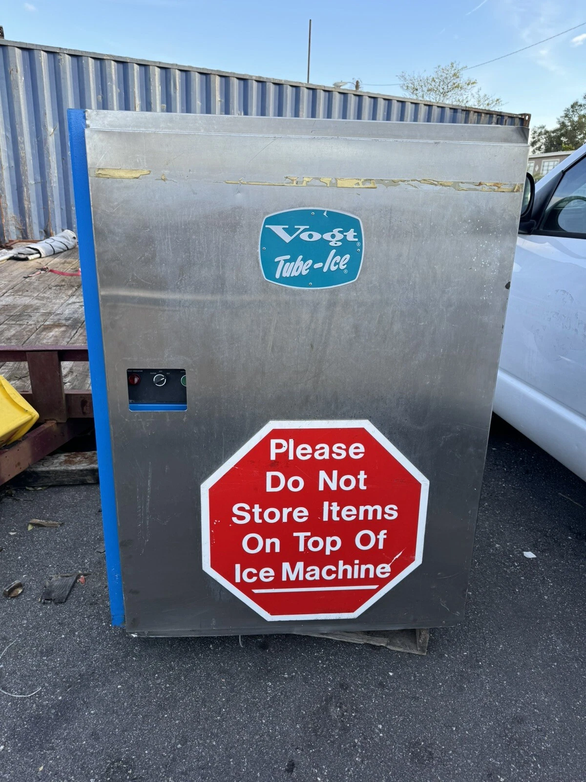 Used Vogt Ice Maker Machine Model 4000, High Capacity Ice Machine,Working When Pulled