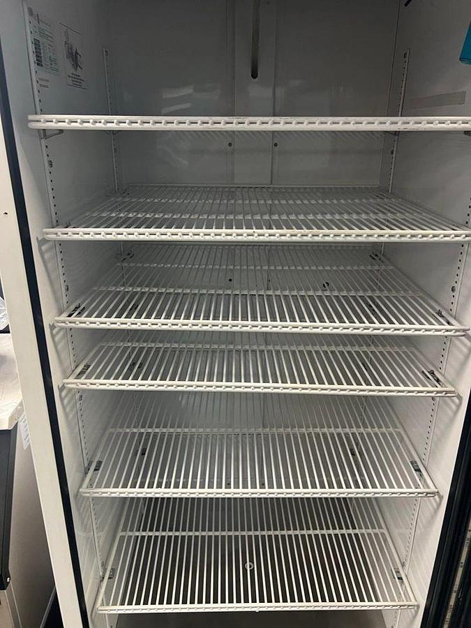 Used Glass 1 Door Refrigerator, 19 Cu. FtGlass 1 Door Refrigerator, 19 Cu. Ft