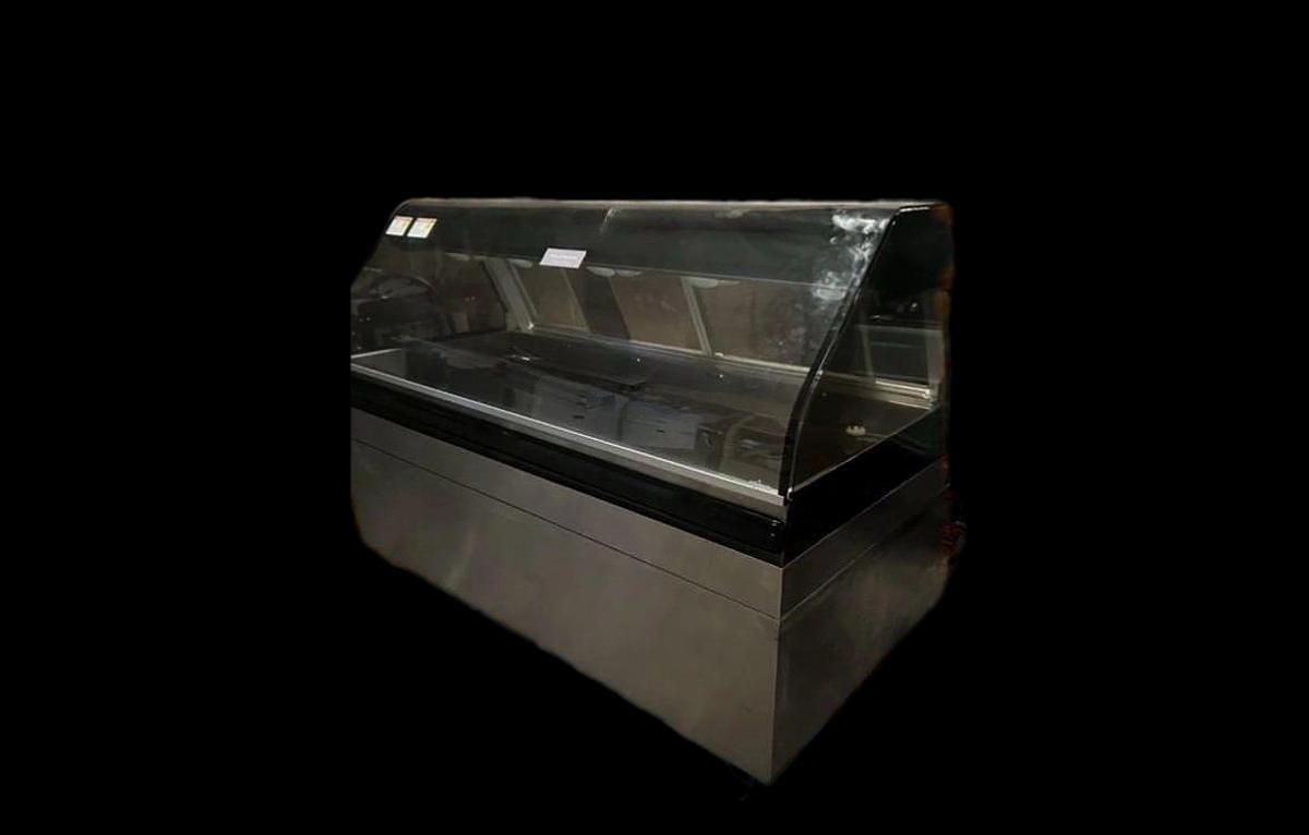 Used Used: Alto-Shaam ED2-72-BLK 72” Full Service Countertop Heated Display Case - (1) Shelf, 120/208-240