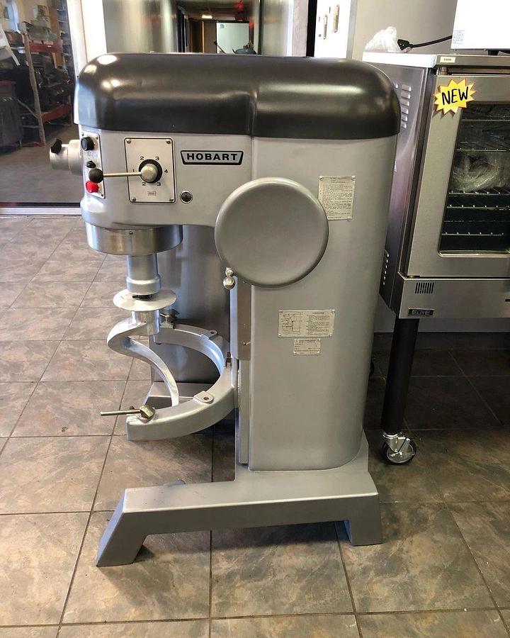 Used Hobart H600 H-600 60QT Mixer With HookHobart H600 H-600 60QT Mixer With Hook