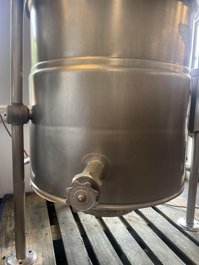 Used Cleveland KEL-40T Tilting Steam Jacketed Kettle – 40 Gallon – Commercial Restaurant Kettle