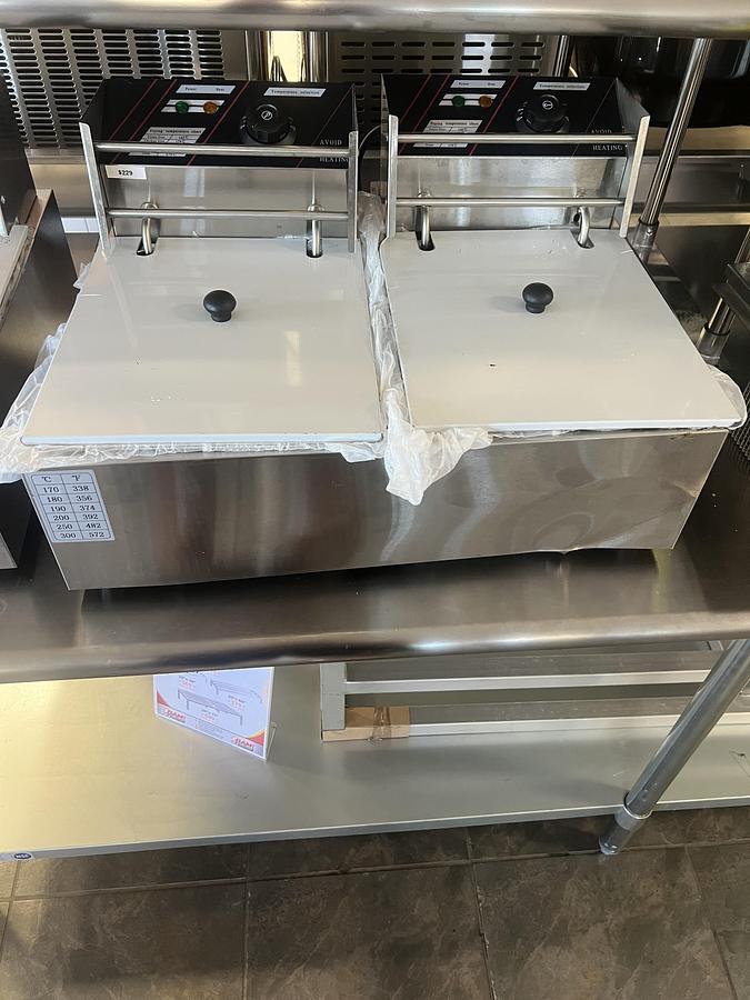 Used Commercial Dual Tank Countertop Electric Deep Fryer – Stainless Steel