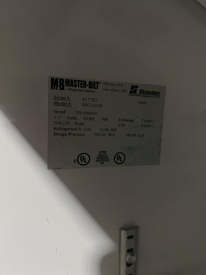 Refurbished Master-Bilt 1 Door Glass Reach-In Commercial Freezer Merchandiser Upright