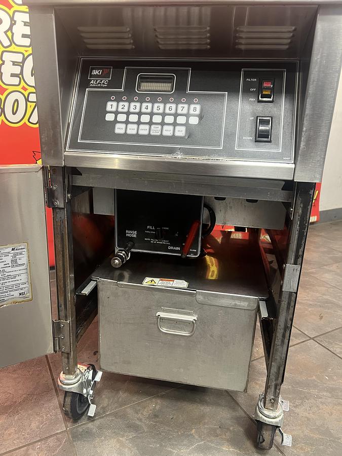 Used BKI ALF-FC48 Auto-Lift Fryer System