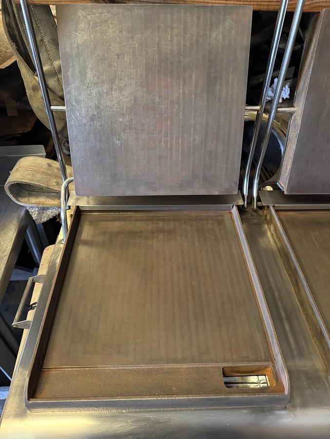 Used Globe GP14 Commercial Flat Top Panini Press Sandwich Grill – 208V 3 Phase
