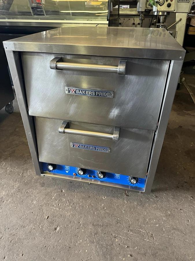 Used Bakers Pride P44: - 4 Deck Pizza Pretzel Oven 200V 3PH Brick Countertop Works