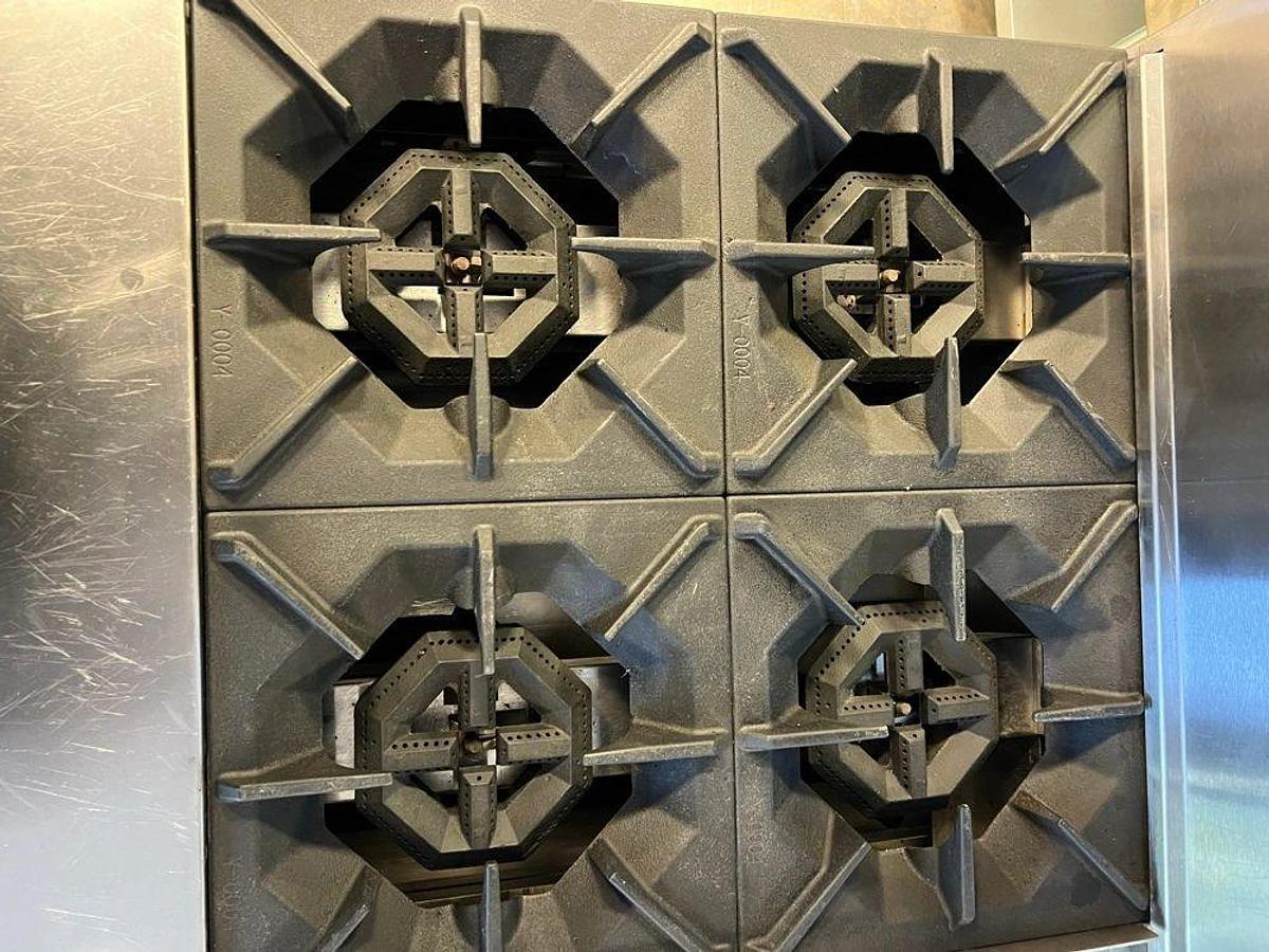 Used AGR-4B12GR — 36″ Gas Range with Four (4) Open Burners & 12″ GriddleAGR-4B12GR — 36″ Gas Range with Four (4) Open Burners & 12″ Griddle