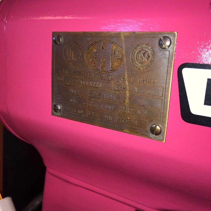 Used HOBART A 200 20 QT Mixer Includes Guard, Bowl & Pattle Hook & Whip 115VHOBART A 200 20 QT Mixer Includes Guard, Bowl & Pattle Hook & Whip 115V